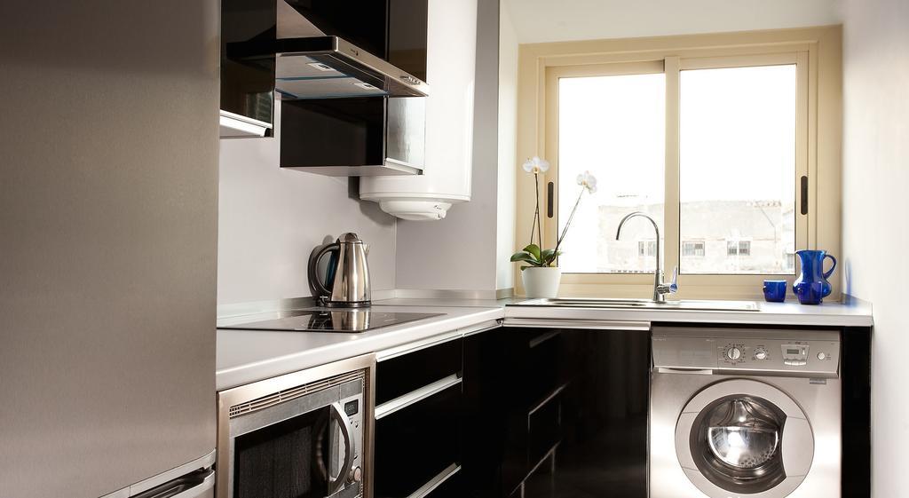 Urbanliving Liborio Apartment Малага Екстериор снимка