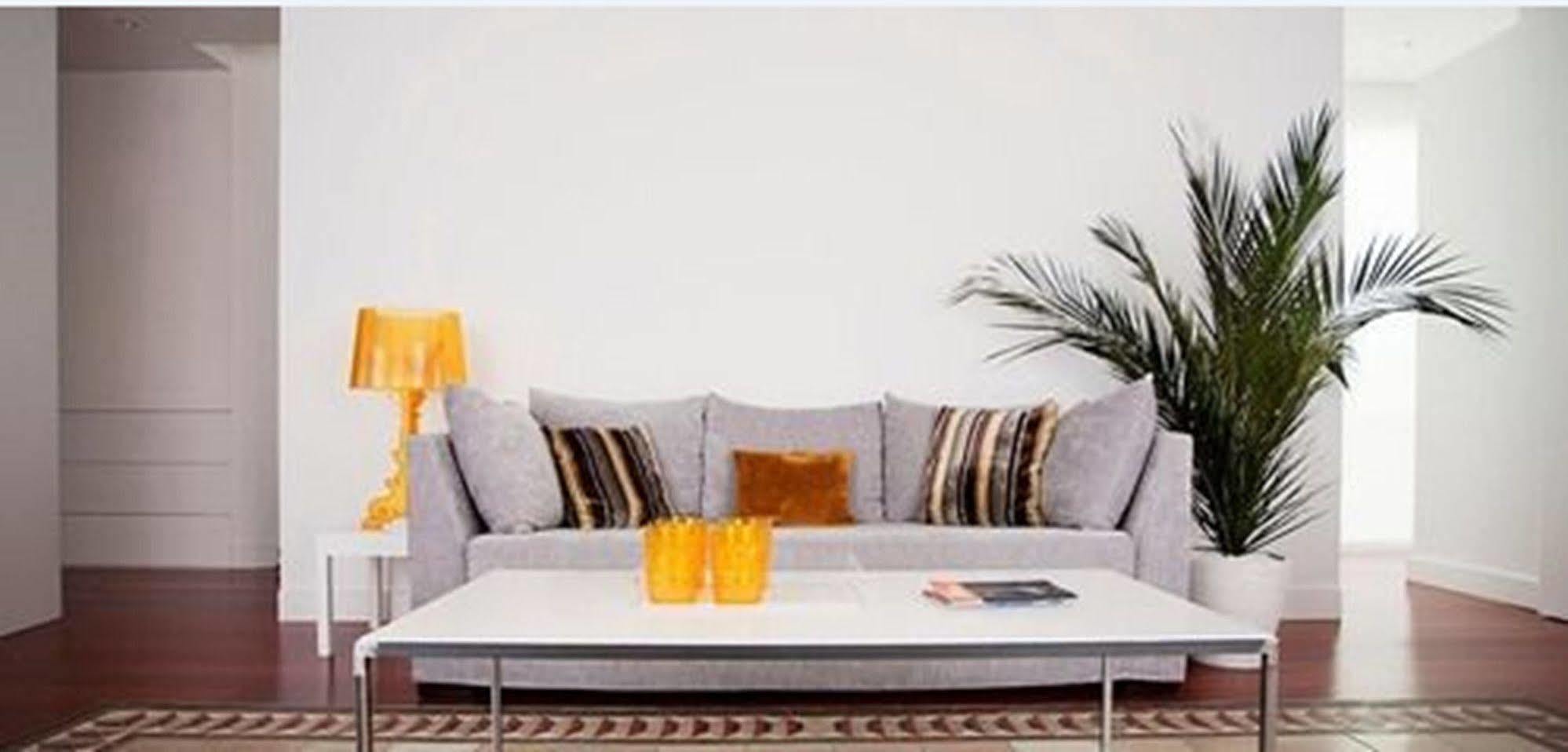 Urbanliving Liborio Apartment Малага Екстериор снимка